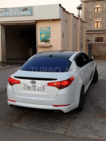 Kia Optima-4