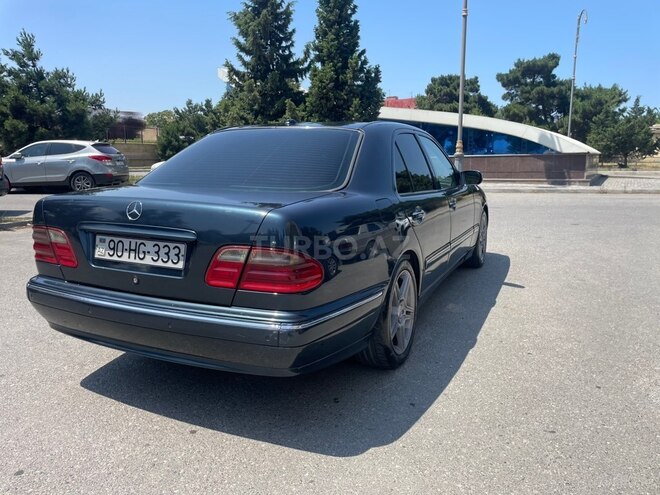 Mercedes E 220-8