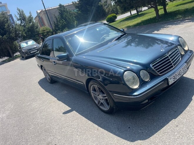Mercedes E 220-3