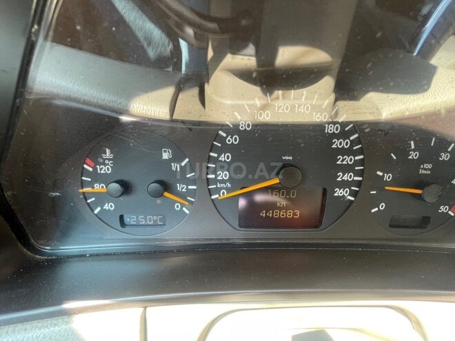 Mercedes E 220-16