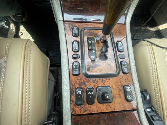 Mercedes E 220-18