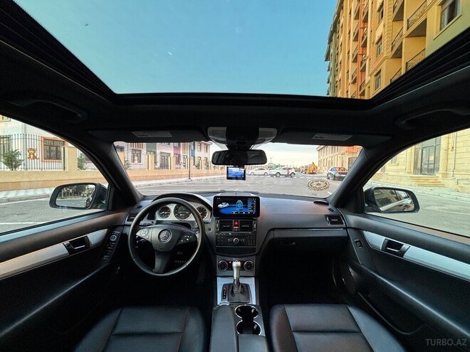 Mercedes C 300-8