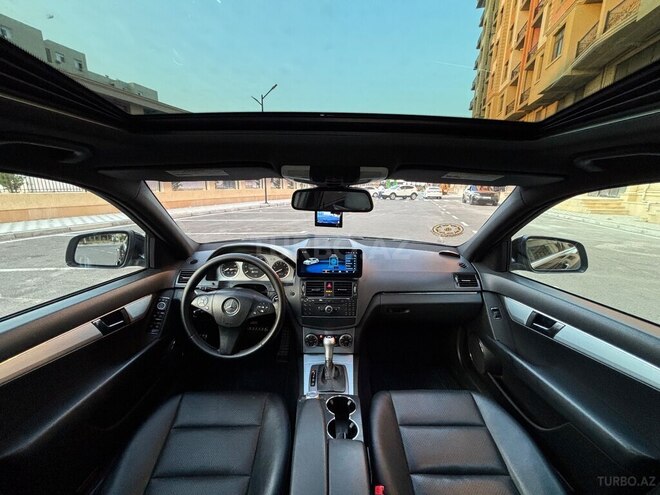 Mercedes C 300-13