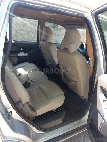 Volvo XC90-6