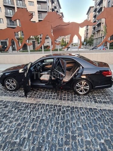 Mercedes E 220-7