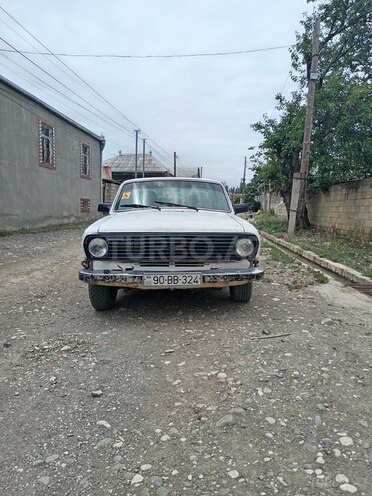 GAZ 24 "Volga"-1