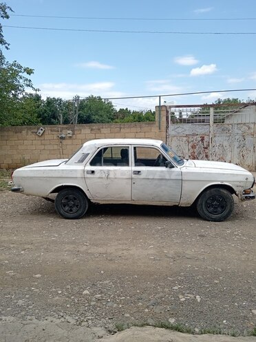 GAZ 24 "Volga"-3