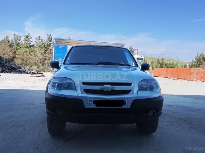 Chevrolet Niva-1