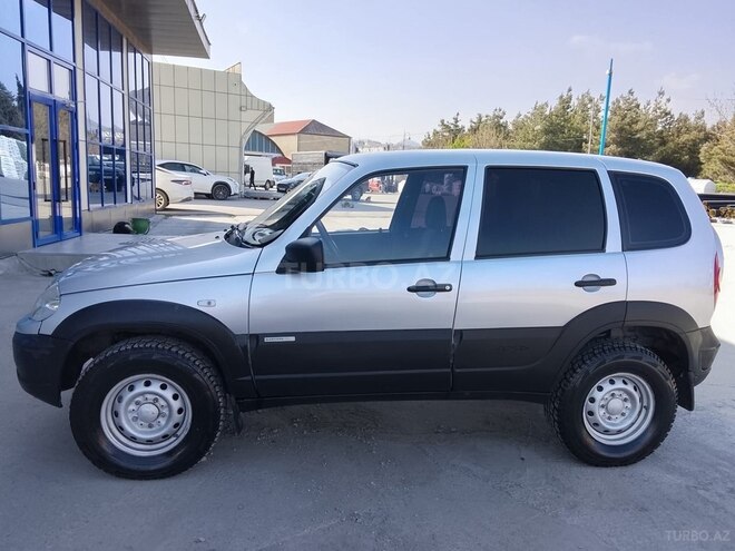 Chevrolet Niva-3