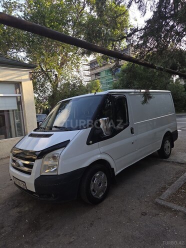 Ford Transit-1