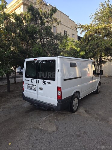 Ford Transit-2