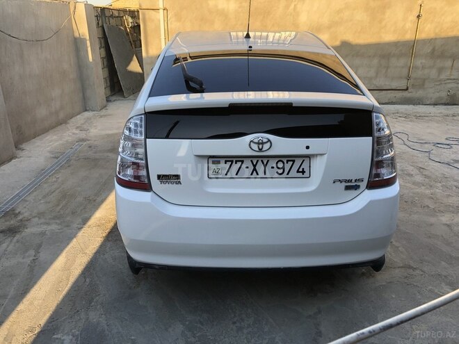 Toyota Prius-6