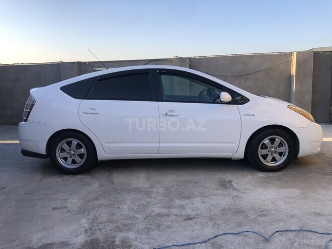 Toyota Prius-10