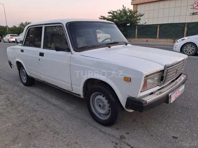 LADA (VAZ) 2107-1