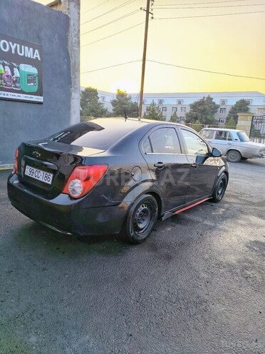 Chevrolet Aveo-3