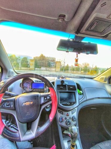 Chevrolet Aveo-6