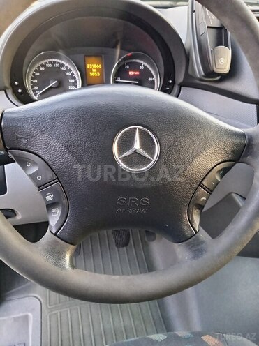 Mercedes Vito 115 CDI-9