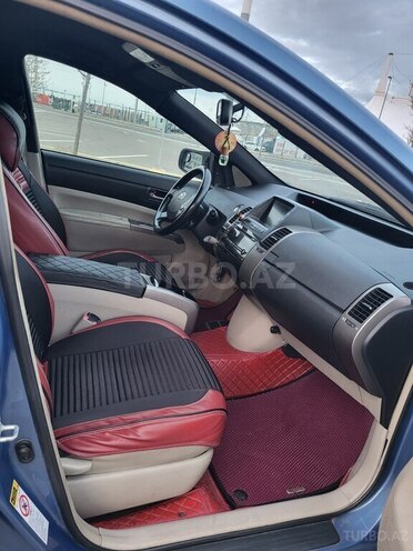 Toyota Prius-6