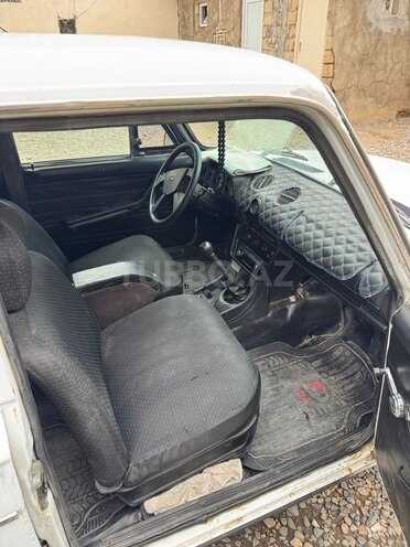 LADA (VAZ) 2106-7
