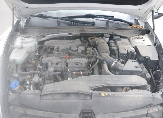 Hyundai Sonata-12