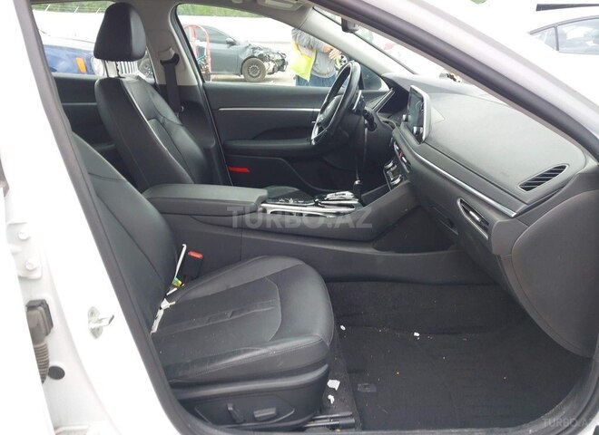Hyundai Sonata-8