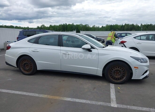 Hyundai Sonata-6