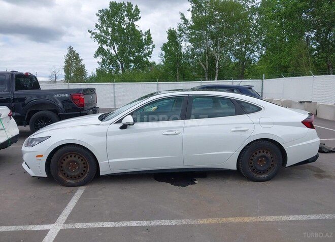 Hyundai Sonata-5