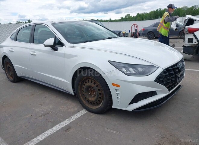 Hyundai Sonata-2
