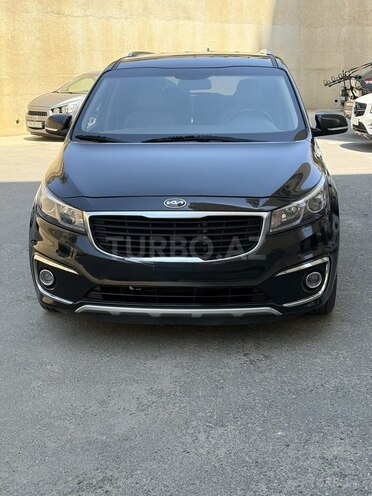 Kia Carnival-2