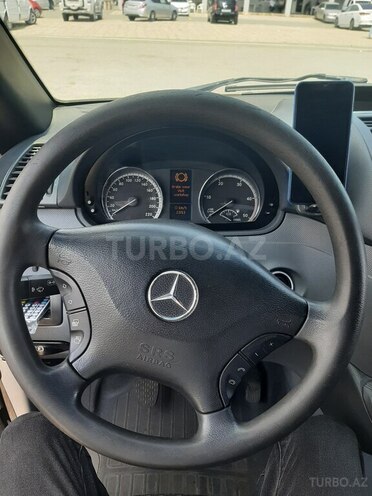 Mercedes Vito 115 CDI-11
