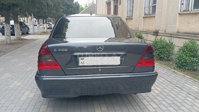 Mercedes C 200-4