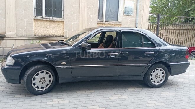 Mercedes C 200-3