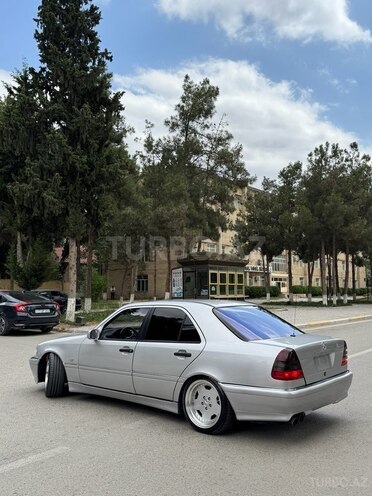 Mercedes C 200-6