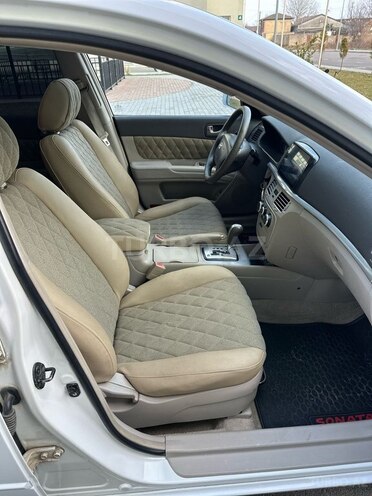 Hyundai Sonata-10