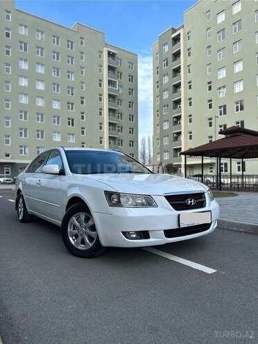 Hyundai Sonata-2