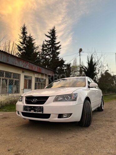 Hyundai Sonata-5