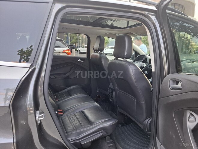 Ford Escape-12
