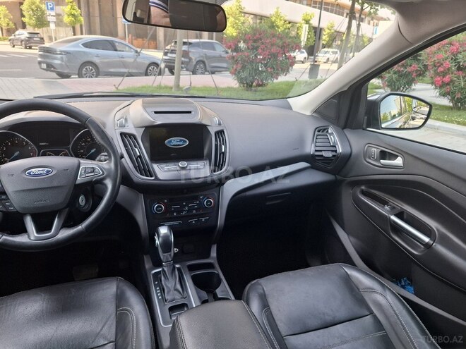 Ford Escape-9