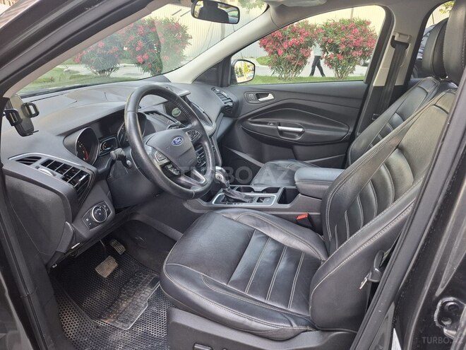 Ford Escape-8