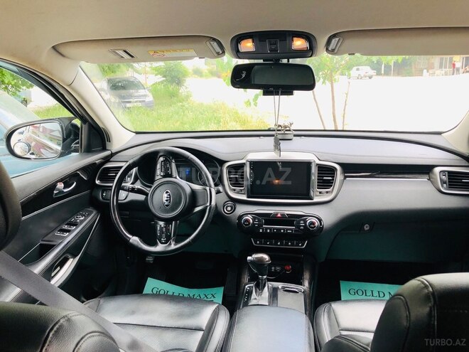 Kia Sorento-8