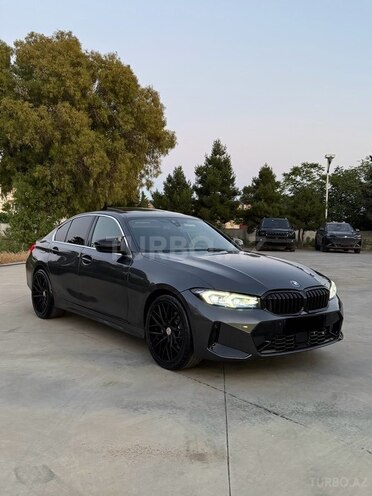 BMW 330-2