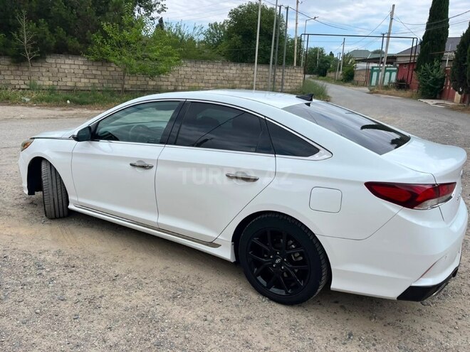 Hyundai Sonata-7