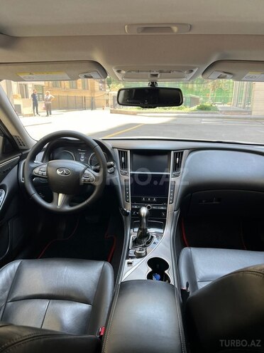 Infiniti Q50-11