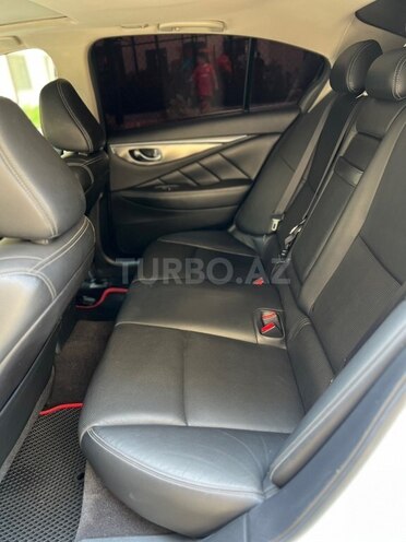 Infiniti Q50-15