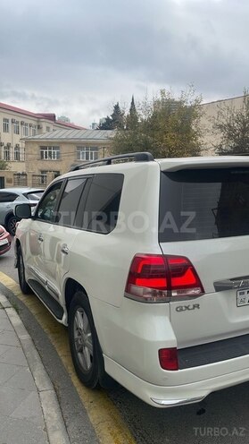 Toyota Land Cruiser-6