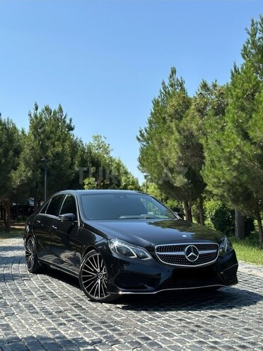 Mercedes E 250-1