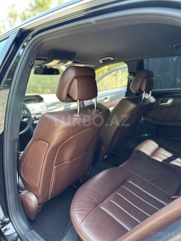 Mercedes E 250-9