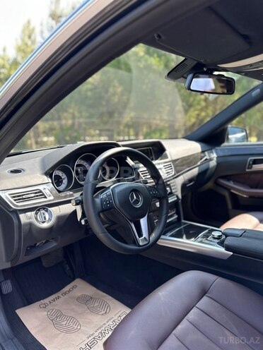 Mercedes E 250-6