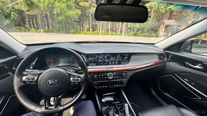 Kia K7-3
