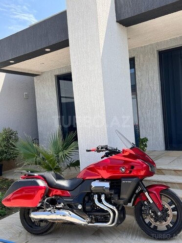 Honda CTX 1300-5